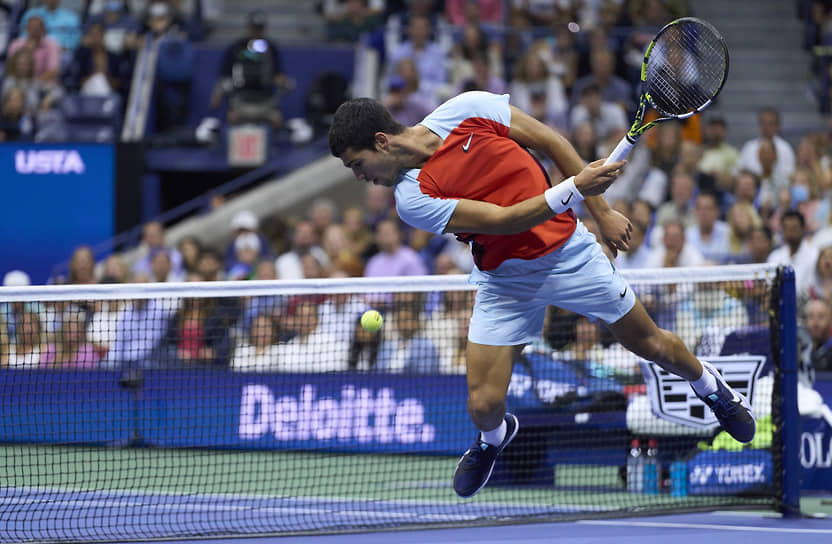 Выиграв US Open, 19-летний Карлос Алькарас (на фото) стал самым молодым чемпионом этого турнира с 1990 года, когда в Нью-Йорке отличился американец Пит Сампрас