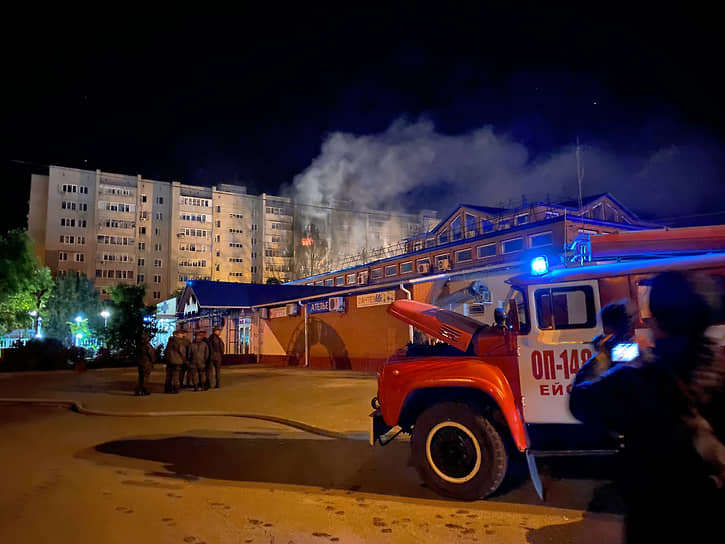 Падение Су-34 привело к пожару в девятиэтажке
