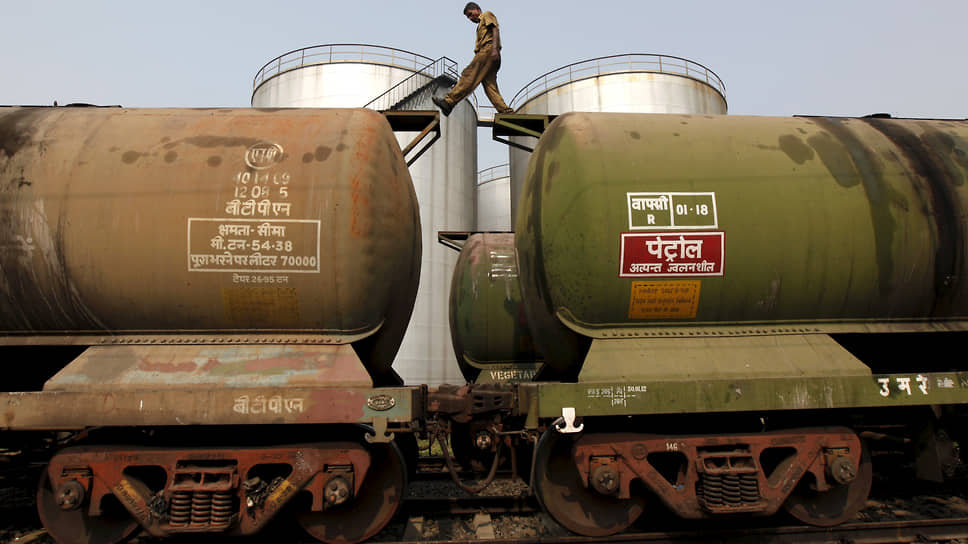 Как Индия уходит от нефтяного эмбарго и бьет рекорды в торговле с Россией