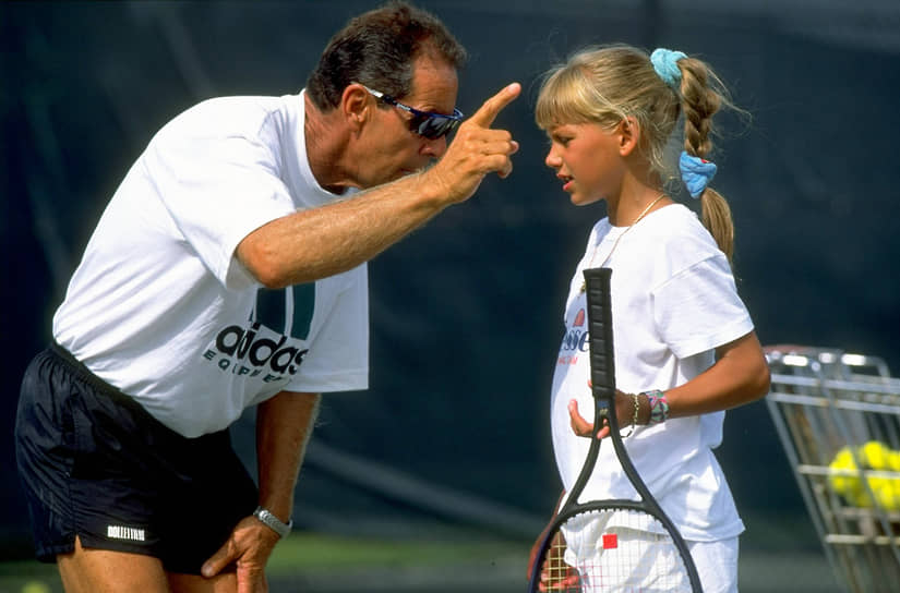 Одной из самых ярких звезд тенниса, с которыми довелось иметь дело Нику Боллетьери, была россиянка Анна Курникова