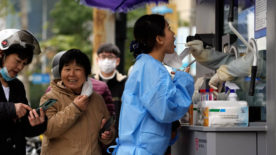 Китай смягчил ограничения для борьбы с коронавирусом