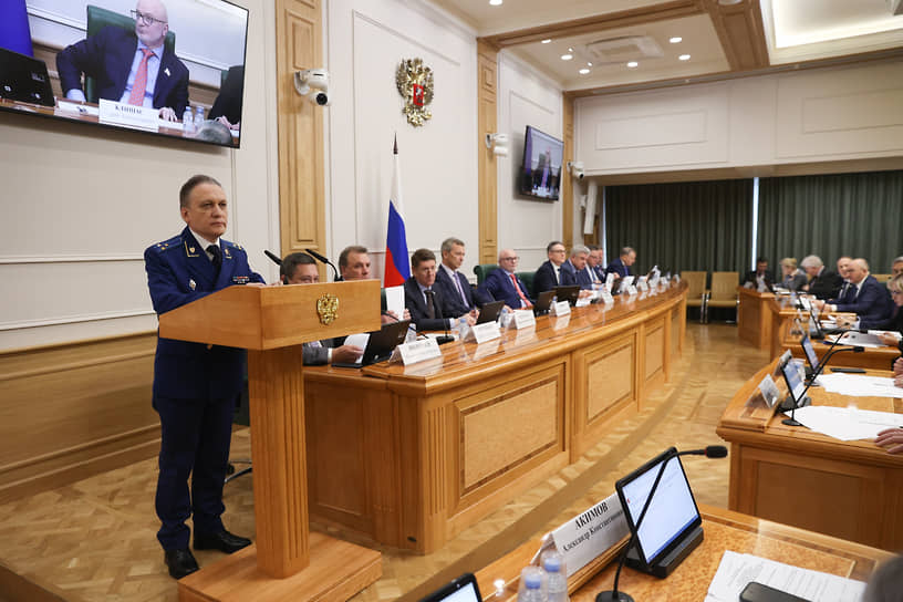 Совместное заседание комитетов Совета федерации по конституционному законодательству, обороне и федеративному устройству