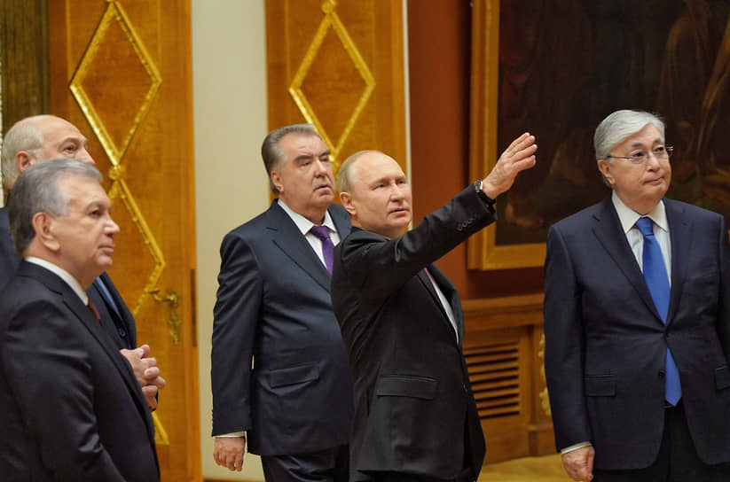 Владимир Путин отрекомендовал коллегам Карла Брюллова как «молодого человека с кистью»
