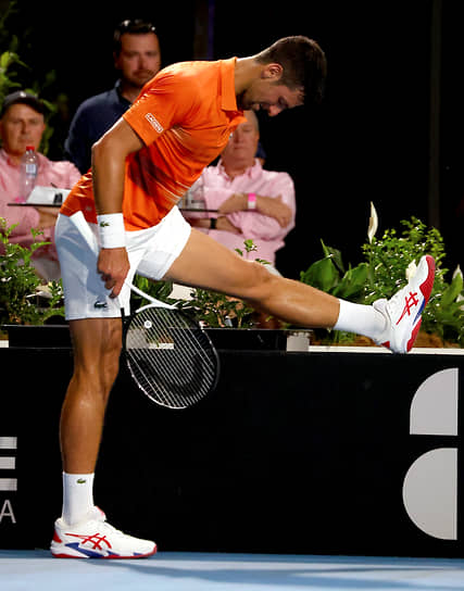Выиграть Australian Open в десятый раз Новаку Джоковичу могут помешать не только соперники, но и травма левой ноги, полученная на прошлой неделе на турнире в Аделаиде