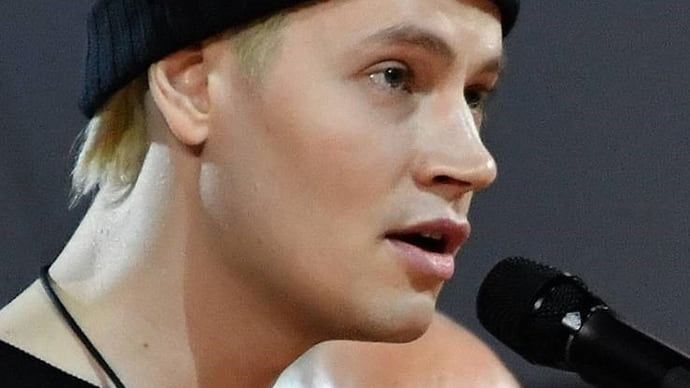 «Если ты любишь кого-то, ты ведь не любишь отдельно руку, ногу или ухо»