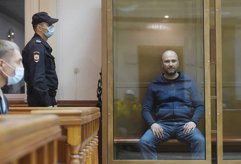 Дмитрий Мазуров