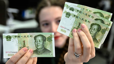 А «завтра» был юань // Китайской валютой в одном режиме наторговали больше, чем долларом во всех