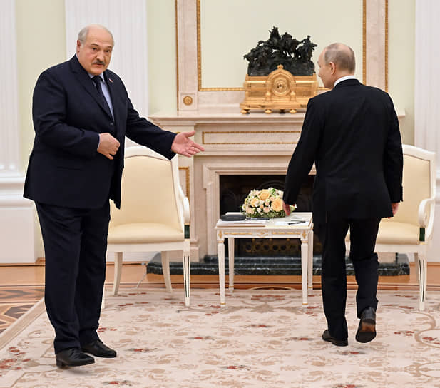 Александр Лукашенко в Кремле чувствовал себя лучше, чем дома