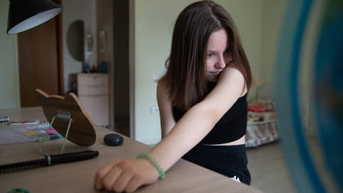 Прямой характер // Тринадцатилетнюю Милену спасет операция на позвоночнике