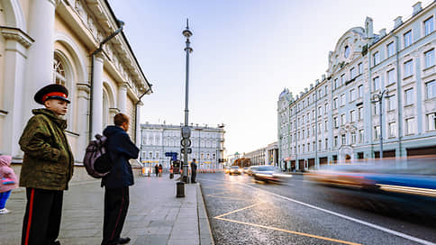 Аренда с видом на Кремль // К бывшему офису Мосбиржи приценивается ОТЭКО