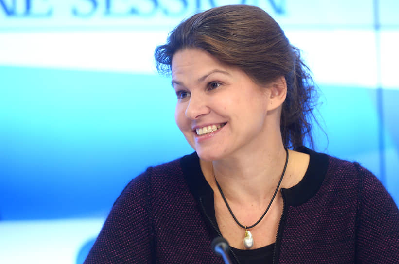 Елена Безденежных
