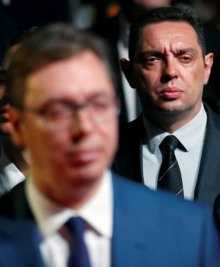 Александр Вулин