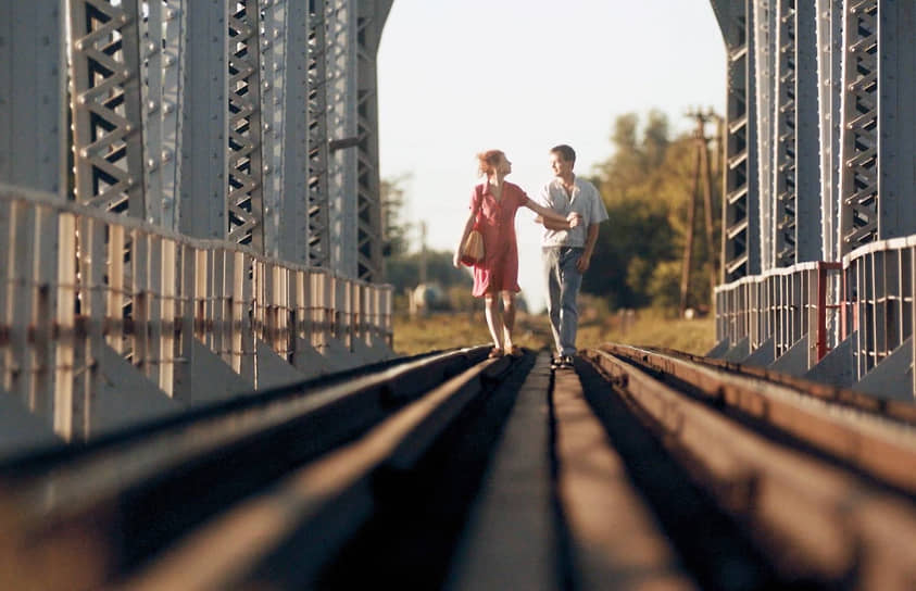 Провинциальная действительность в «Замаячном» предстает в перспективе причудливой, но неоригинальной