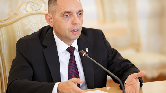 Сербские депутаты замахнулись на ориентацию страны