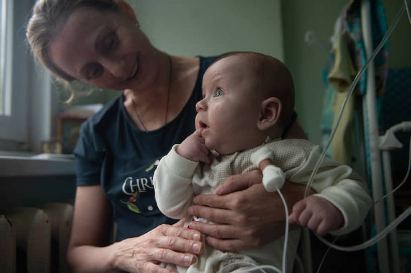 В первый месяц жизни Богдан видел врачей чаще, чем маму