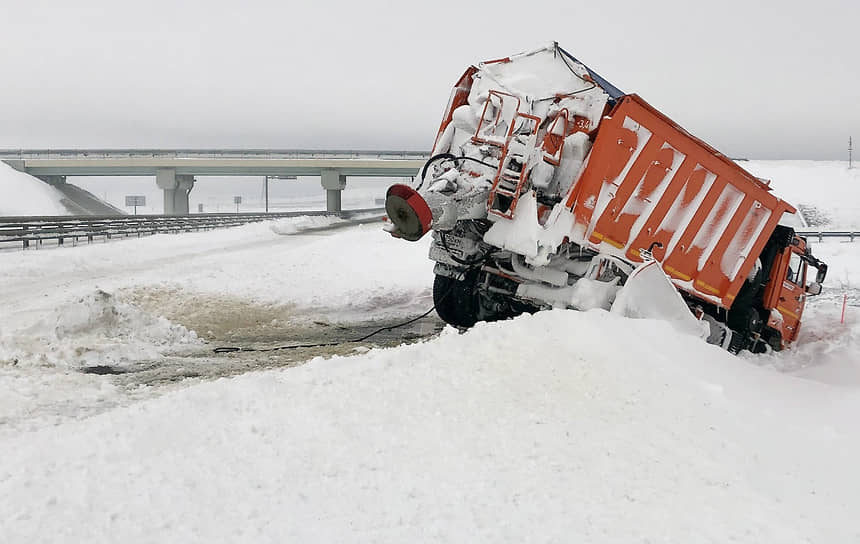 Росавтодор готовит для дорожников новые правила борьбы со снегом