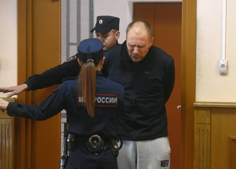 Денис Шерстенников не смог убедить суд, что, оставаясь на свободе, он может помочь «Балтике» в трудную минуту