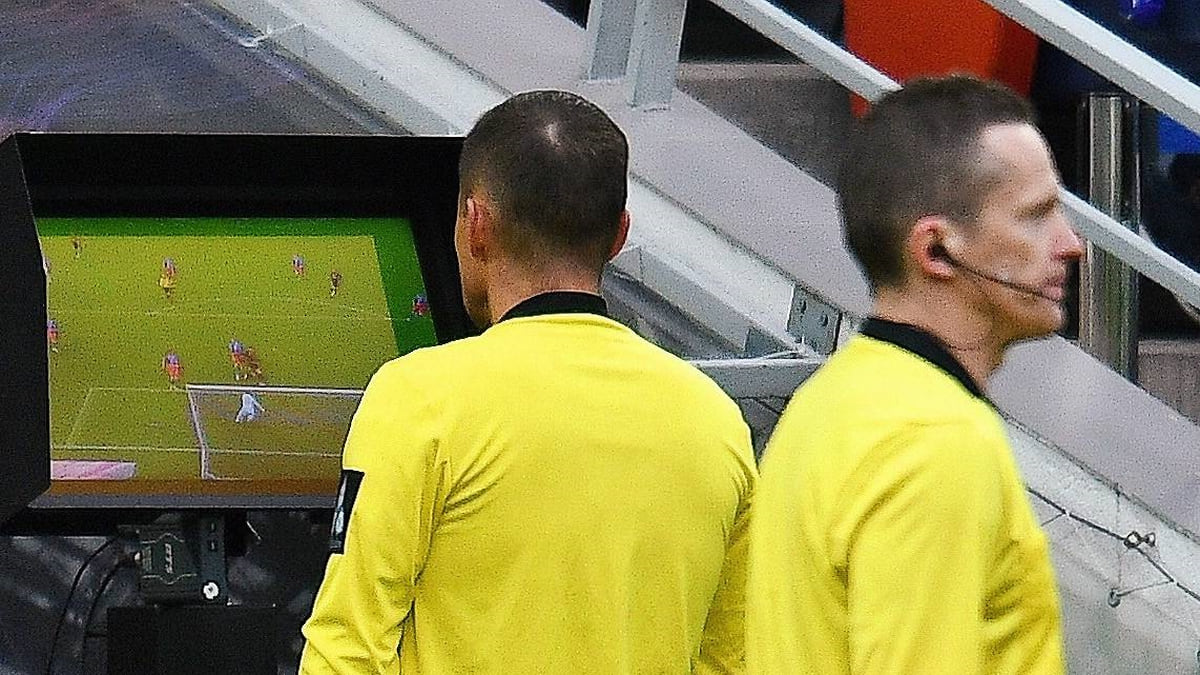 IFAB обсуждает возможность расширения использования системы видеоассистента  рефери