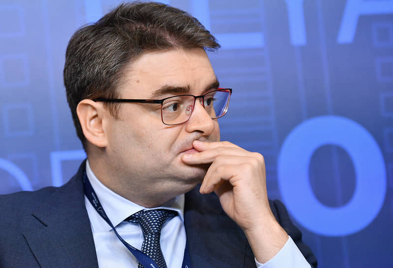 Первый замминистра промышленности и торговли России Василий Осьмаков 