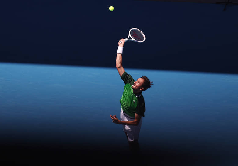 Выход во второй круг Australian Open сохраняет Даниилу Медведеву теоретические шансы на первое место в рейтинге ATP по итогам турнира