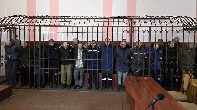 Тридцать три посаженных