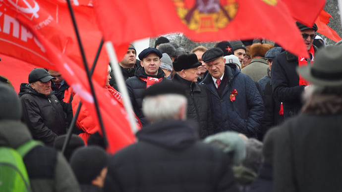 Проблемы мира и социализма