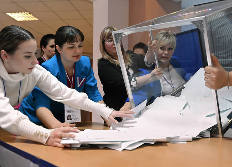 Судя по предварительным подсчетам бюллетеней, российские избиратели проявили повышенную активность и почти 90% из них отдали голоса за действующего президента