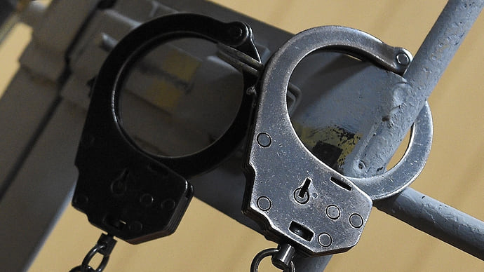 Осадок фракции выпал в уголовное дело
