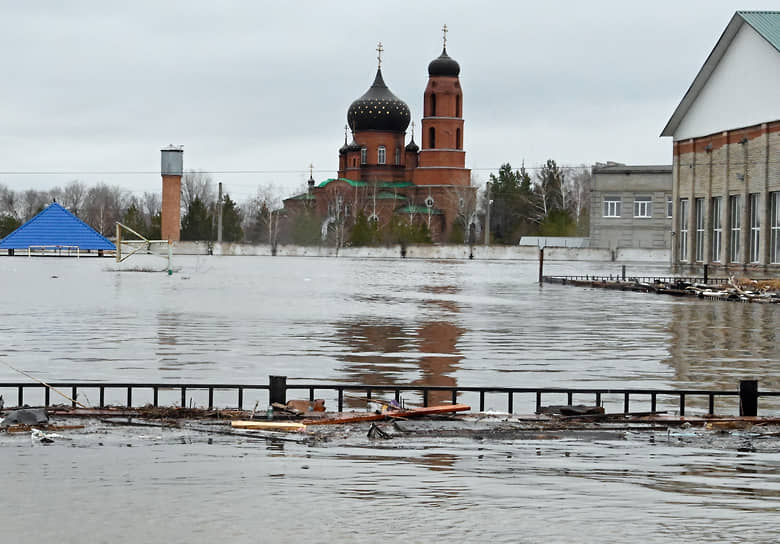 Последствия наводнения в Орске (Оренбургская область)