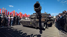 В Москве показывают танки НАТО