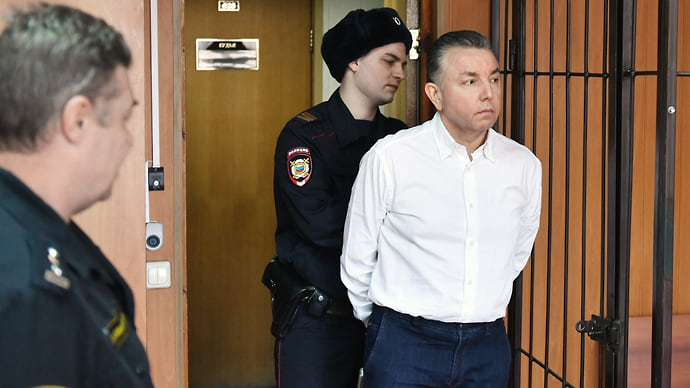 Крыша ФСБ отъезжает в лагеря