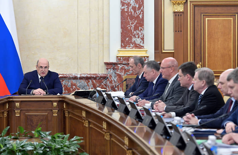 Михаил Мишустин вместил в повестку первого заседания своего нового правительства все — от текущих проблем до целей 2030 года