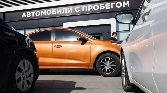Автовладельцы пробежались по Lada