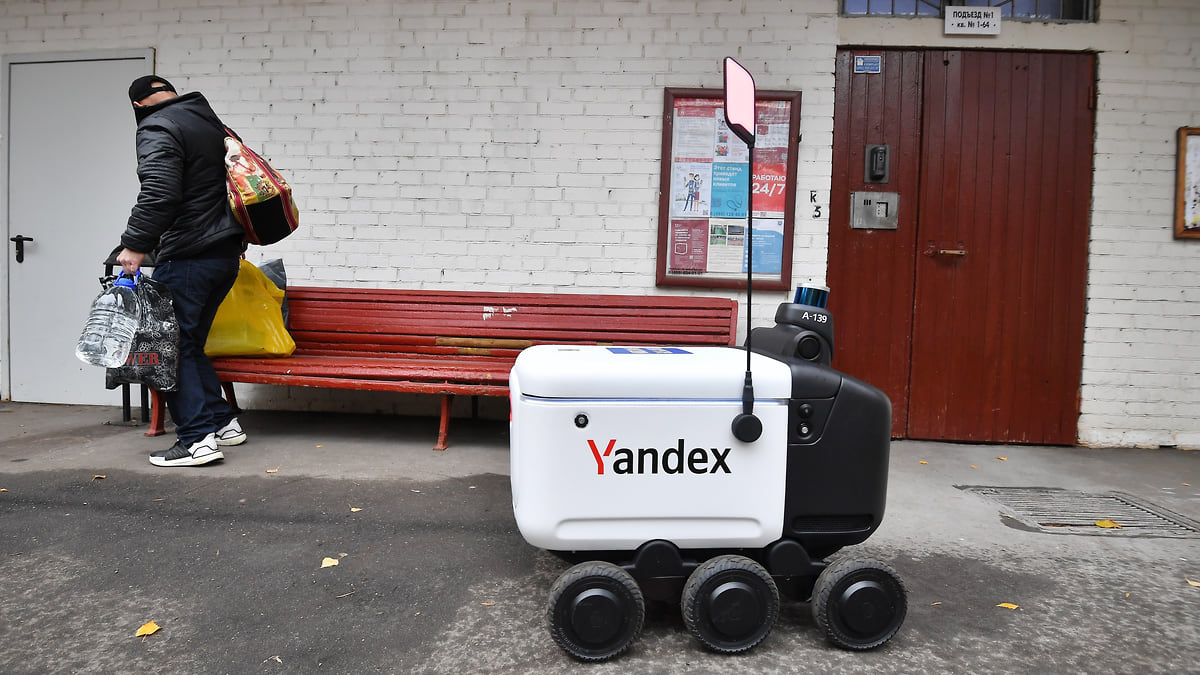 «Яндекс» распускает курьеров