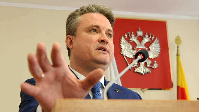Мэр уходит на борьбу с запахом