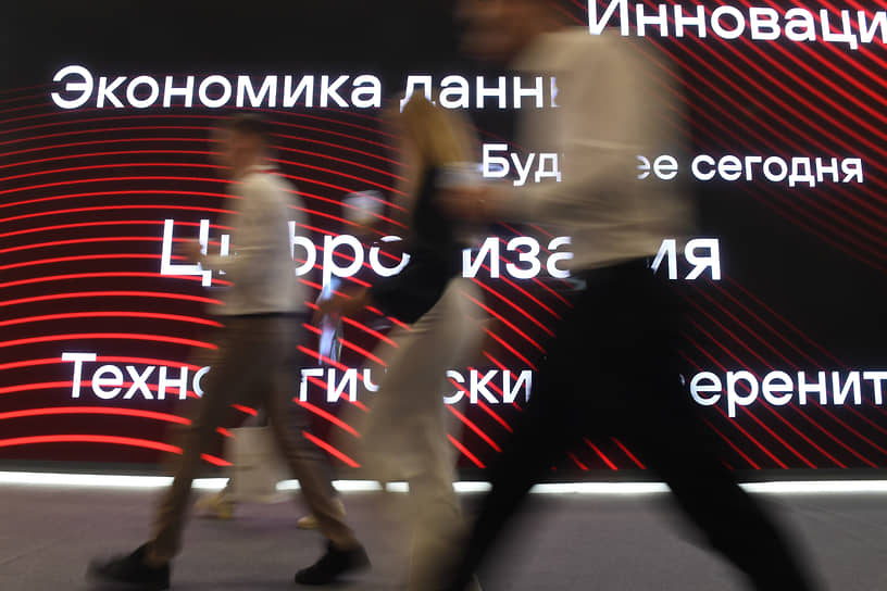 Спрос российских властей на независимость пока не позволяет компаниям ясно увидеть в себе исполнителей этого заказа