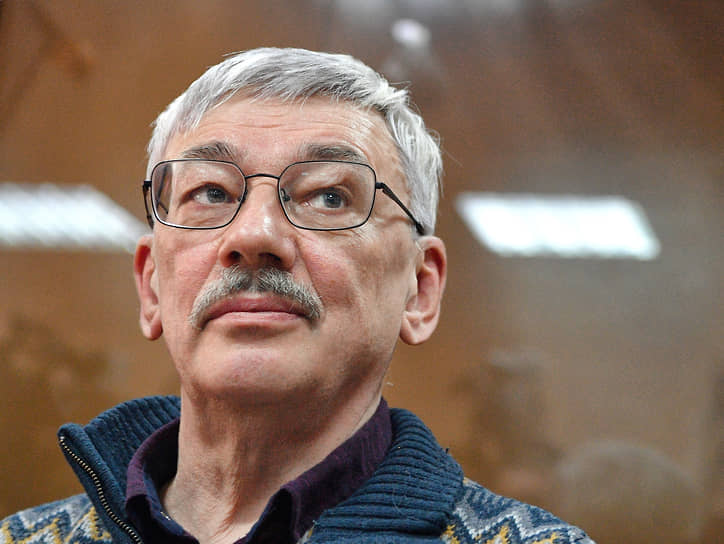 Правозащитник Олег Орлов (признан иностранным агентом)