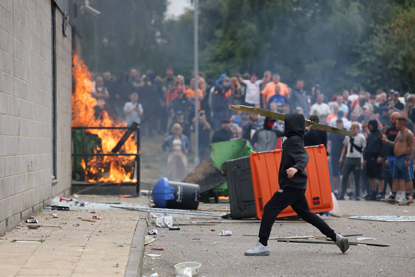 Протесты в Британии