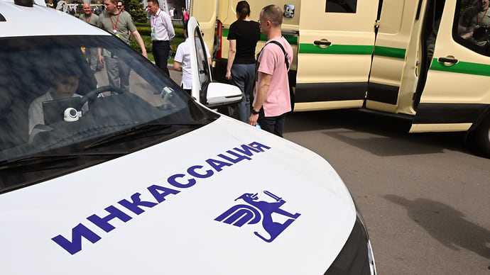 Банк России спешит на выручку