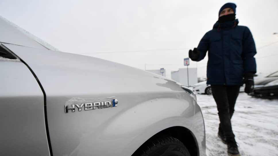 Продажи гибридов в России в 2024 году выросли почти втрое