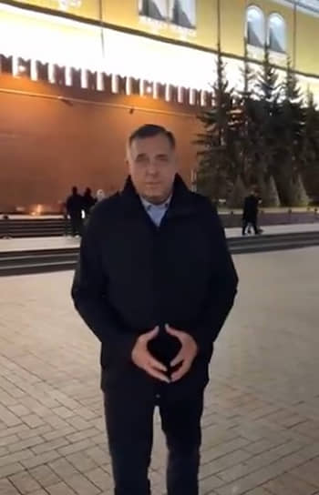 Президент Республики Сербской Милорад Додик у могилы Неизвестного солдата в Москве