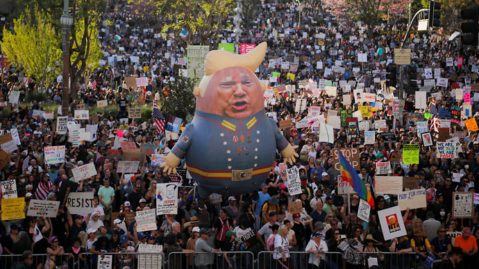 Дональду Трампу объявлена третья мировая