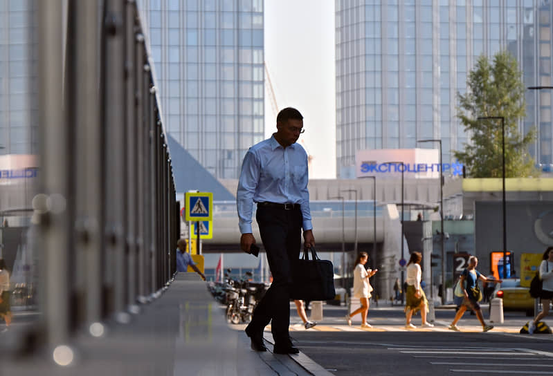 Проблема сотрудников, уносящих с работы тайны и данные прежнего работодателя, будет только усугубляться, говорят эксперты