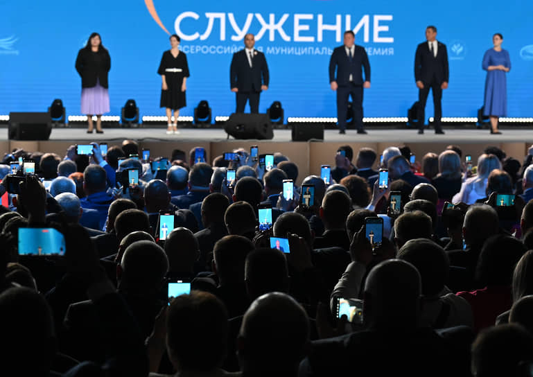 Лауреаты пользовались повышенным вниманием зала