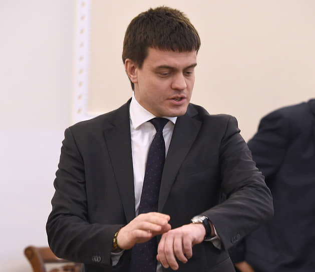 Масштабную муниципальную реформу красноярские власти (на фото — губернатор Михаил Котюков) решили провести в максимально сжатые сроки 