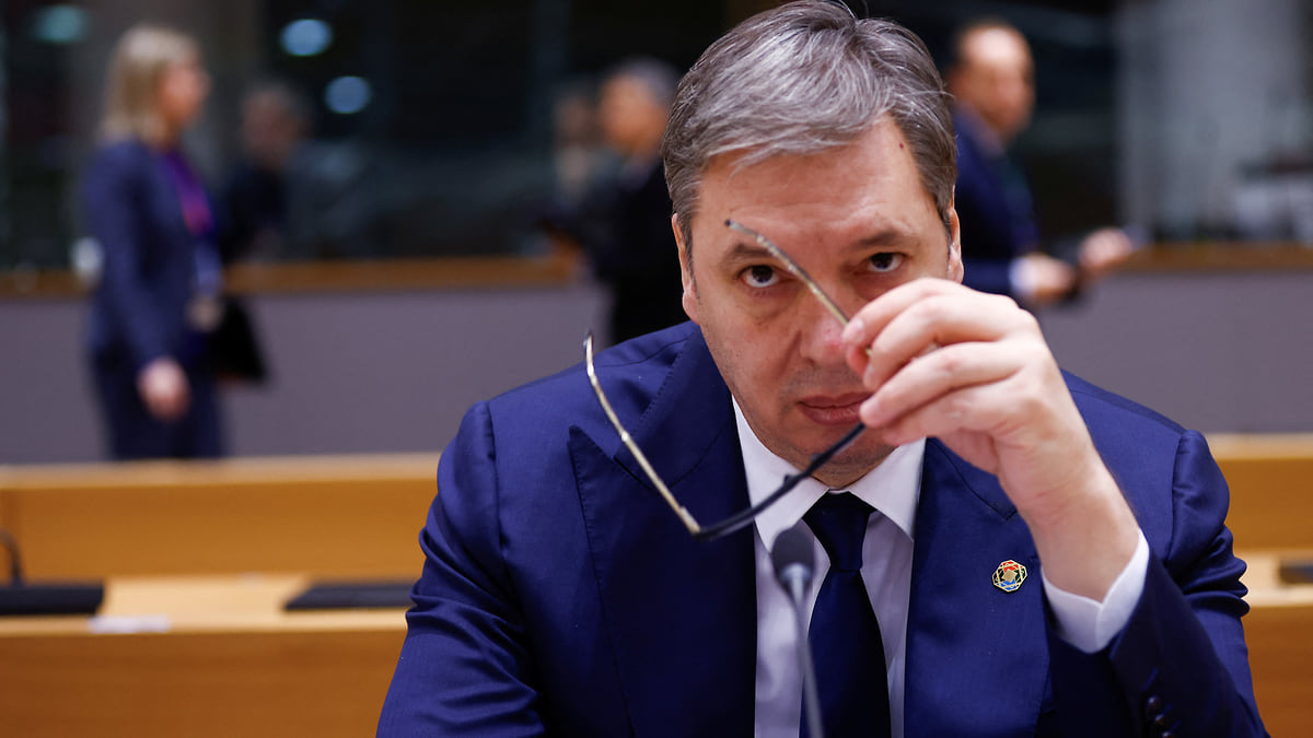Евросоюз повысил давление президенту Сербии