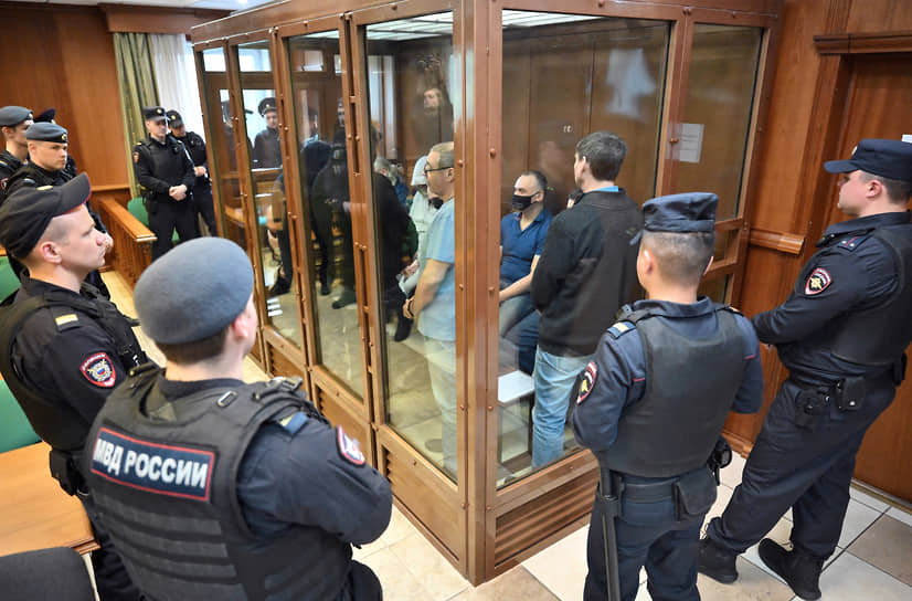 Оглашение приговора участникам таганской группировки