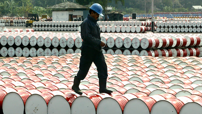 Нефтяной рынок обложили пошлинами