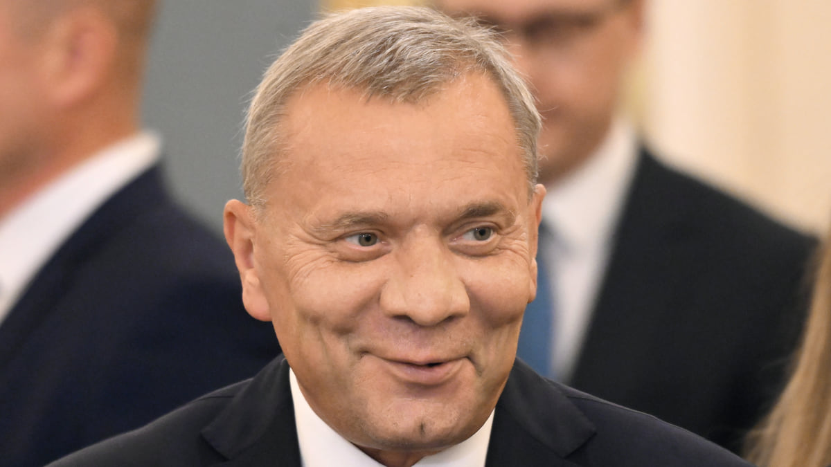 Верхняя палата приблизилась к космосу
