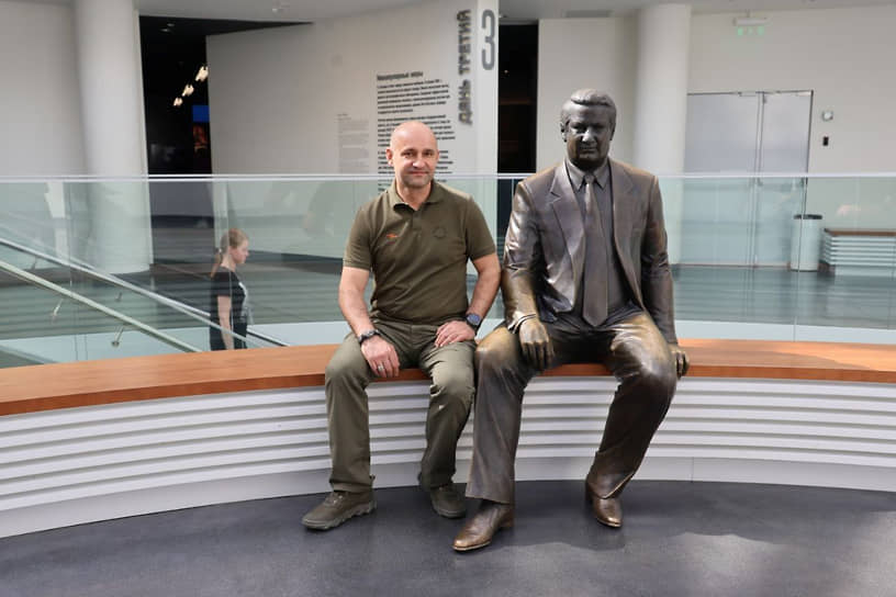 Полпред президента в Уральском федеральном округе Артем Жога в Ельцин-центре